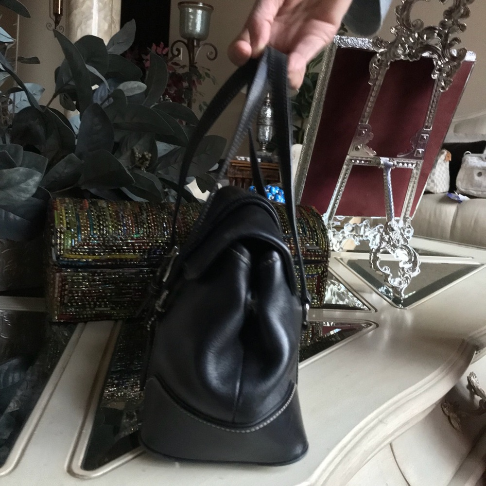 Coach purse - Picture 4 of 5
